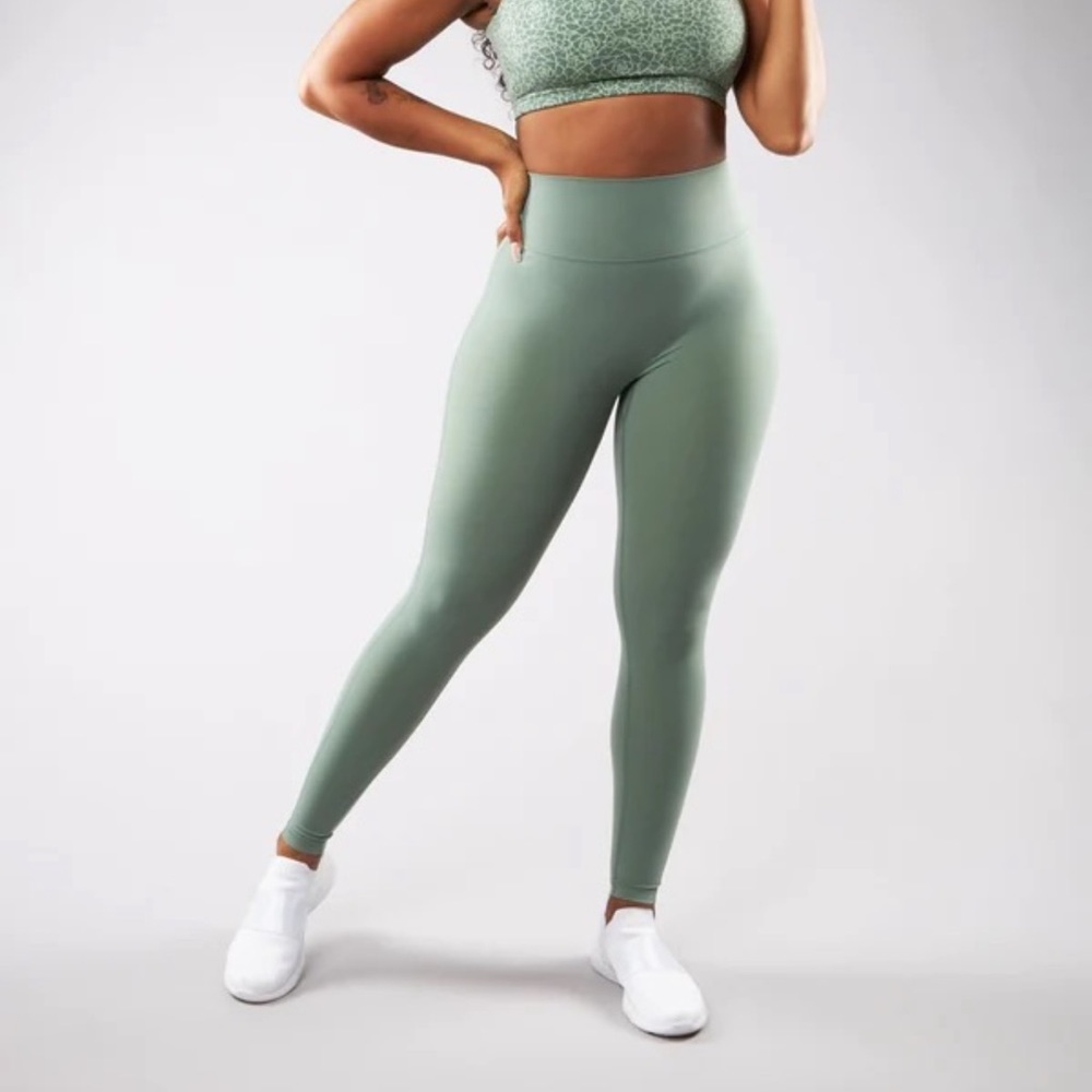 Buff Bunny Legacy Leggings